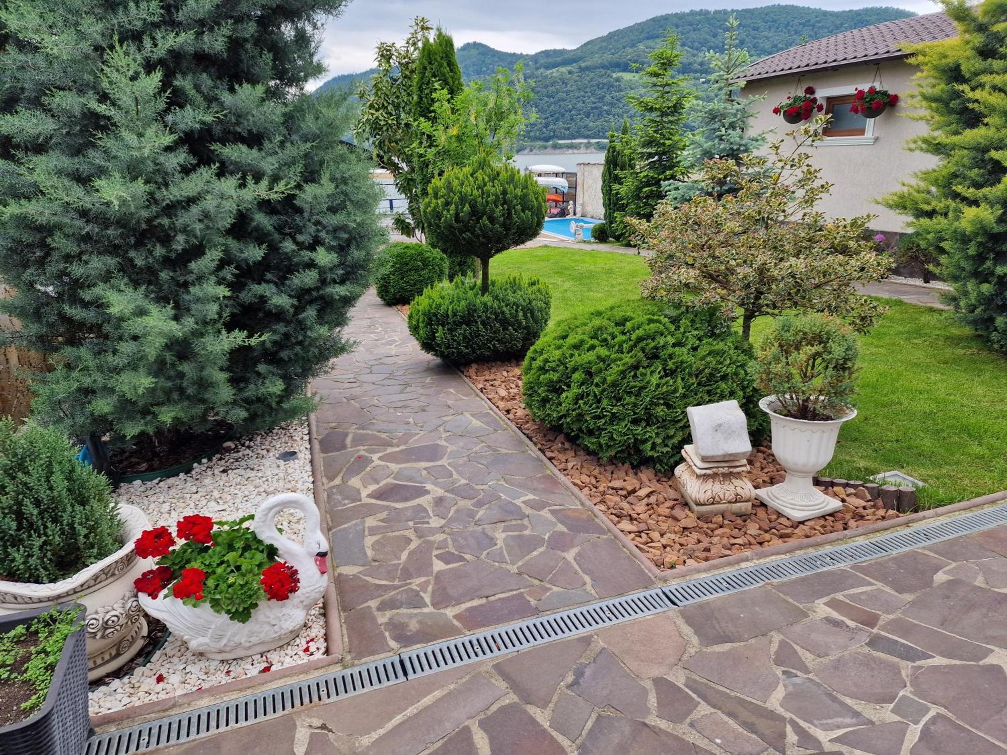 Отель Casa Andrei Оршова Экстерьер фото