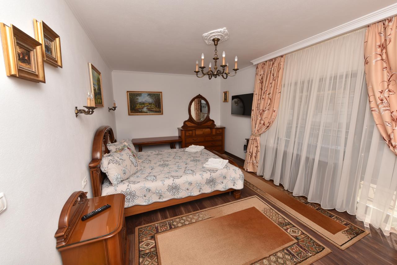 Отель Casa Andrei Оршова Экстерьер фото