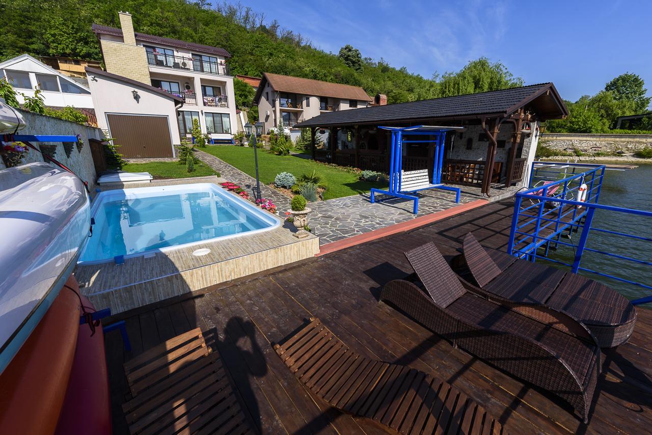 Отель Casa Andrei Оршова Экстерьер фото