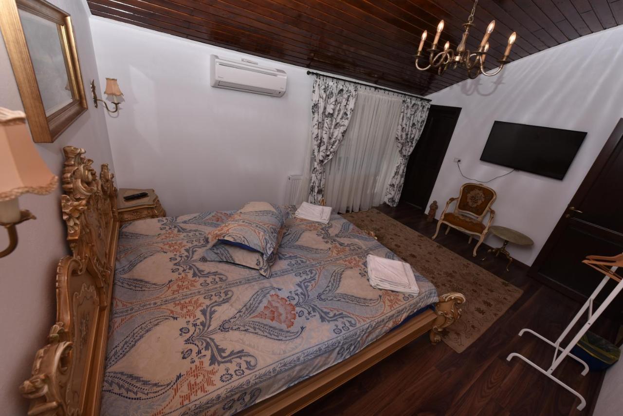 Отель Casa Andrei Оршова Экстерьер фото