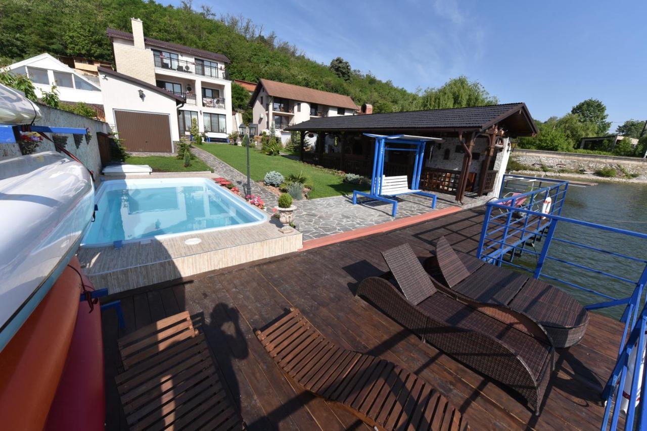 Отель Casa Andrei Оршова Экстерьер фото